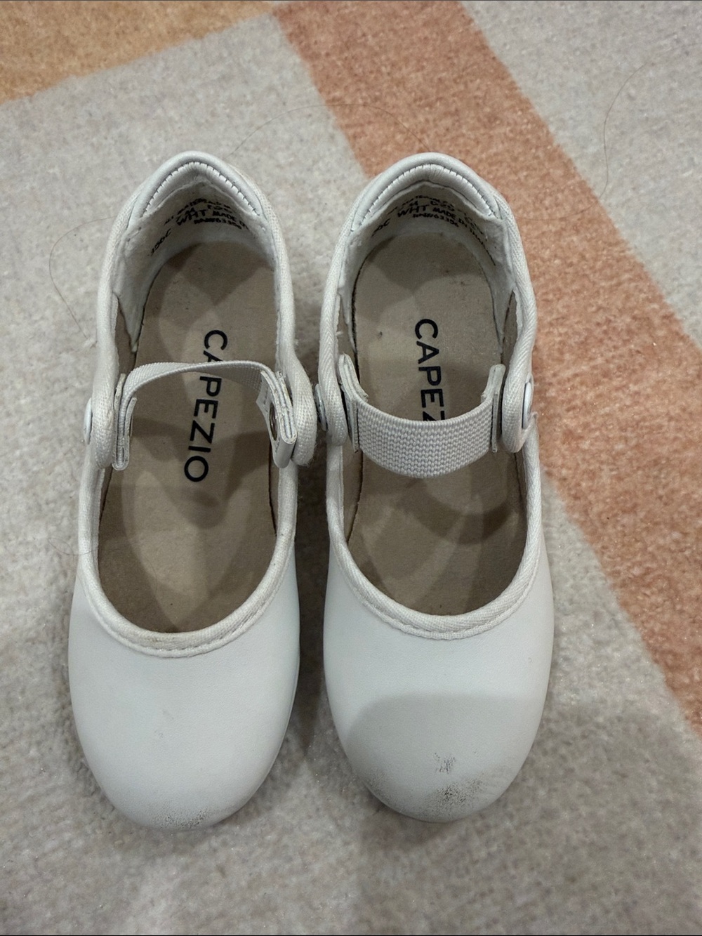 Capezio White Girls' Mary Jane Tap Shoes size 7
